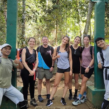Sama Sama Homestay & Trekking Only Stay Here Book Trekking And Transport With Us Bukit Lawang Dış mekan fotoğraf