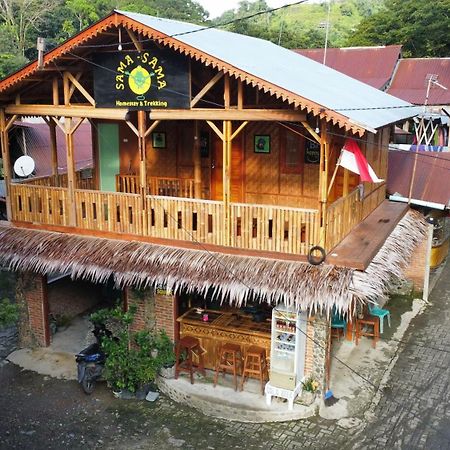 Sama Sama Homestay & Trekking Only Stay Here Book Trekking And Transport With Us Bukit Lawang Dış mekan fotoğraf