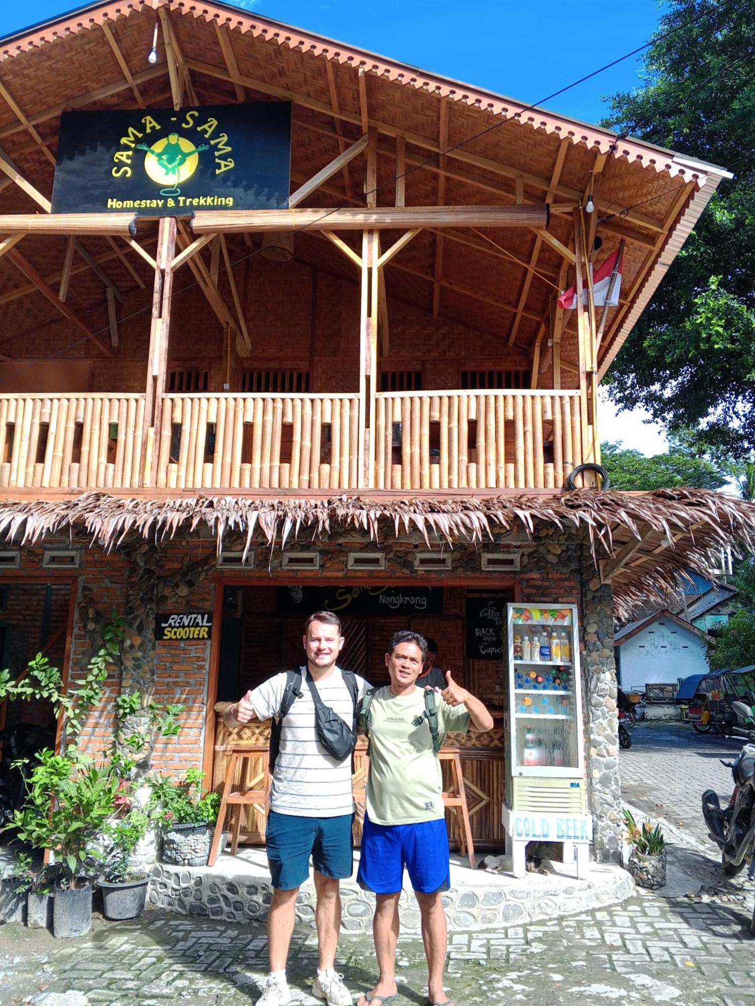 Sama Sama Homestay & Trekking Only Stay Here Book Trekking And Transport With Us Bukit Lawang Dış mekan fotoğraf