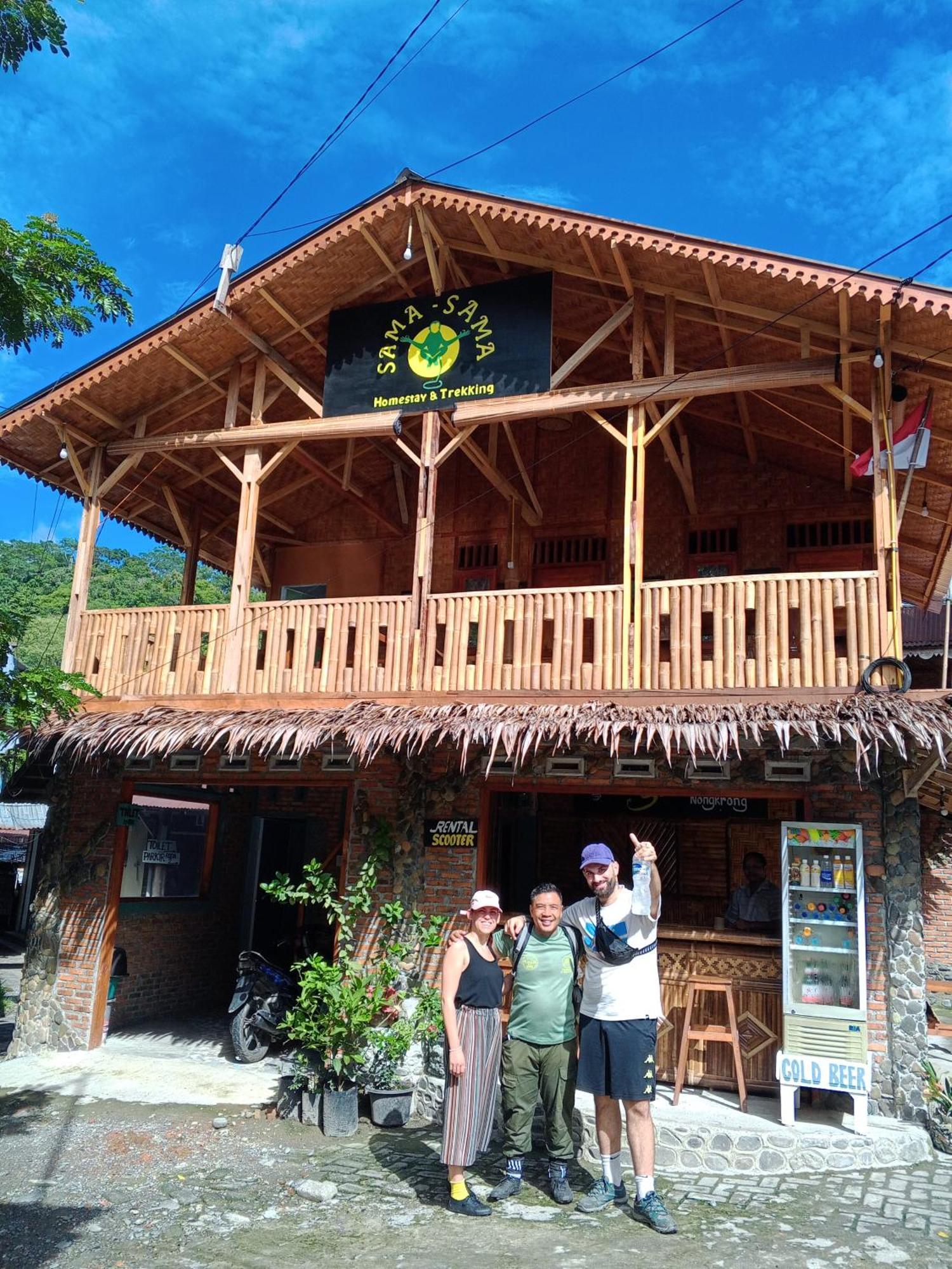 Sama Sama Homestay & Trekking Only Stay Here Book Trekking And Transport With Us Bukit Lawang Dış mekan fotoğraf