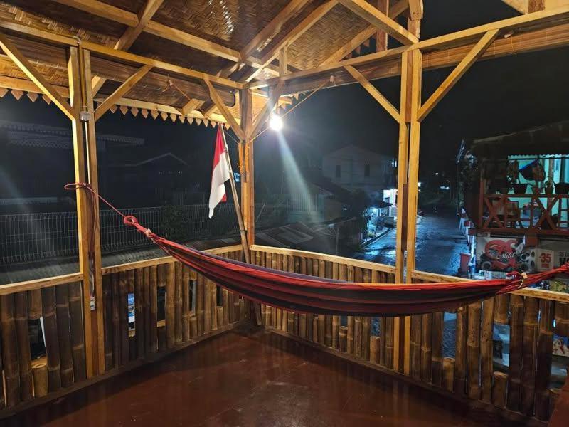 Sama Sama Homestay & Trekking Only Stay Here Book Trekking And Transport With Us Bukit Lawang Dış mekan fotoğraf