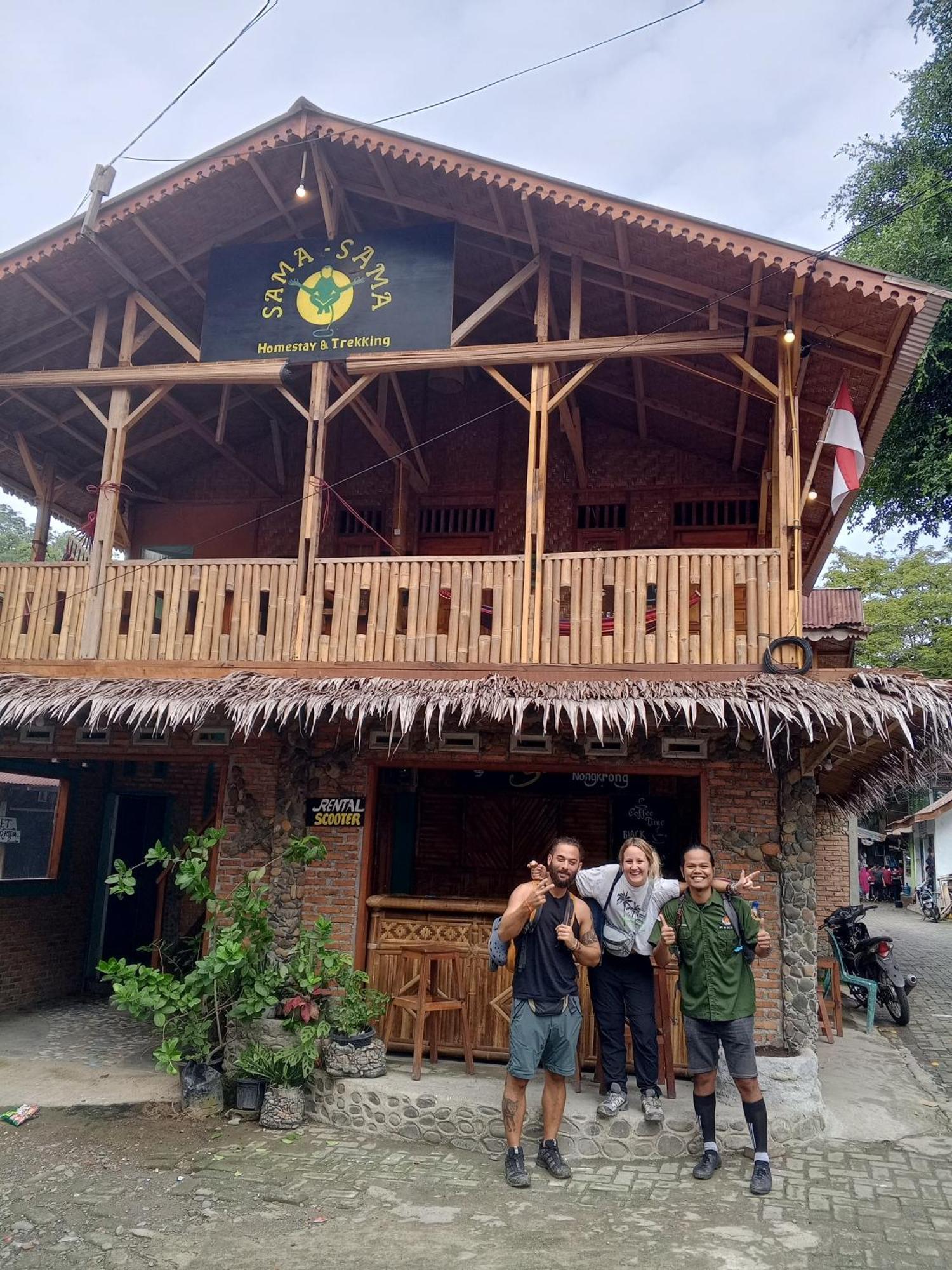 Sama Sama Homestay & Trekking Only Stay Here Book Trekking And Transport With Us Bukit Lawang Dış mekan fotoğraf