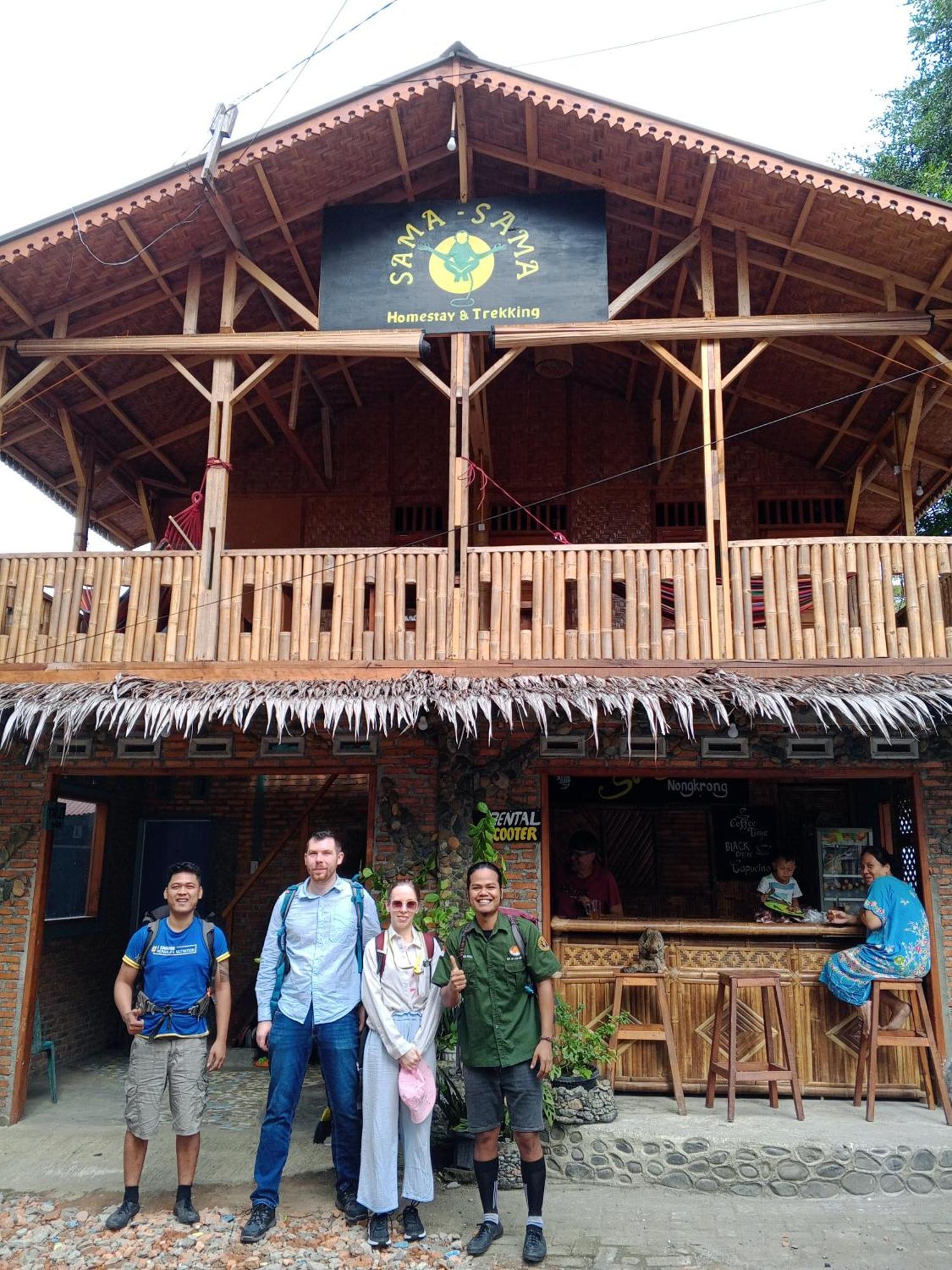 Sama Sama Homestay & Trekking Only Stay Here Book Trekking And Transport With Us Bukit Lawang Dış mekan fotoğraf